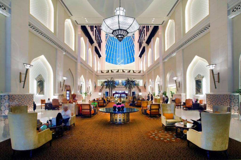 Abu Dabi, Bab Al Qasr Hotel, 5