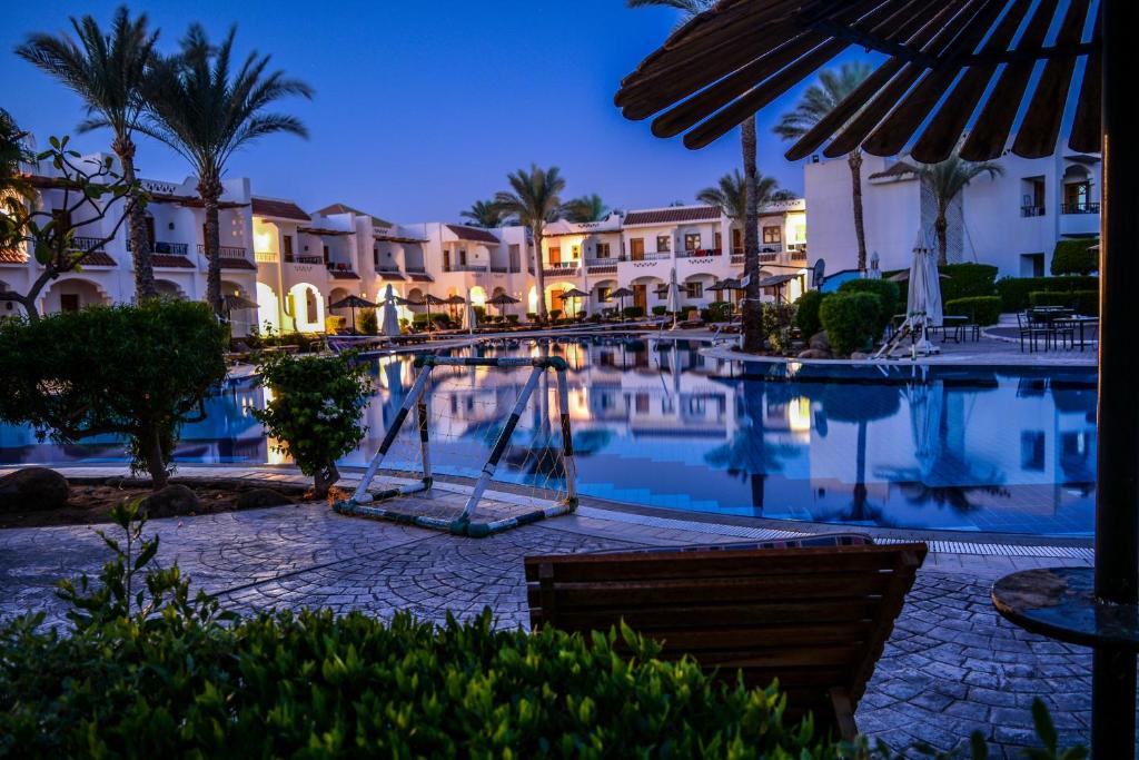 Hotel prices Dive Inn  Resort