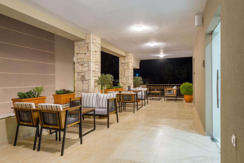 Горящие туры в отель Lagaria Luxury Rooms & Apartments (ex. Lagaria Palace) Аспровальта Греция