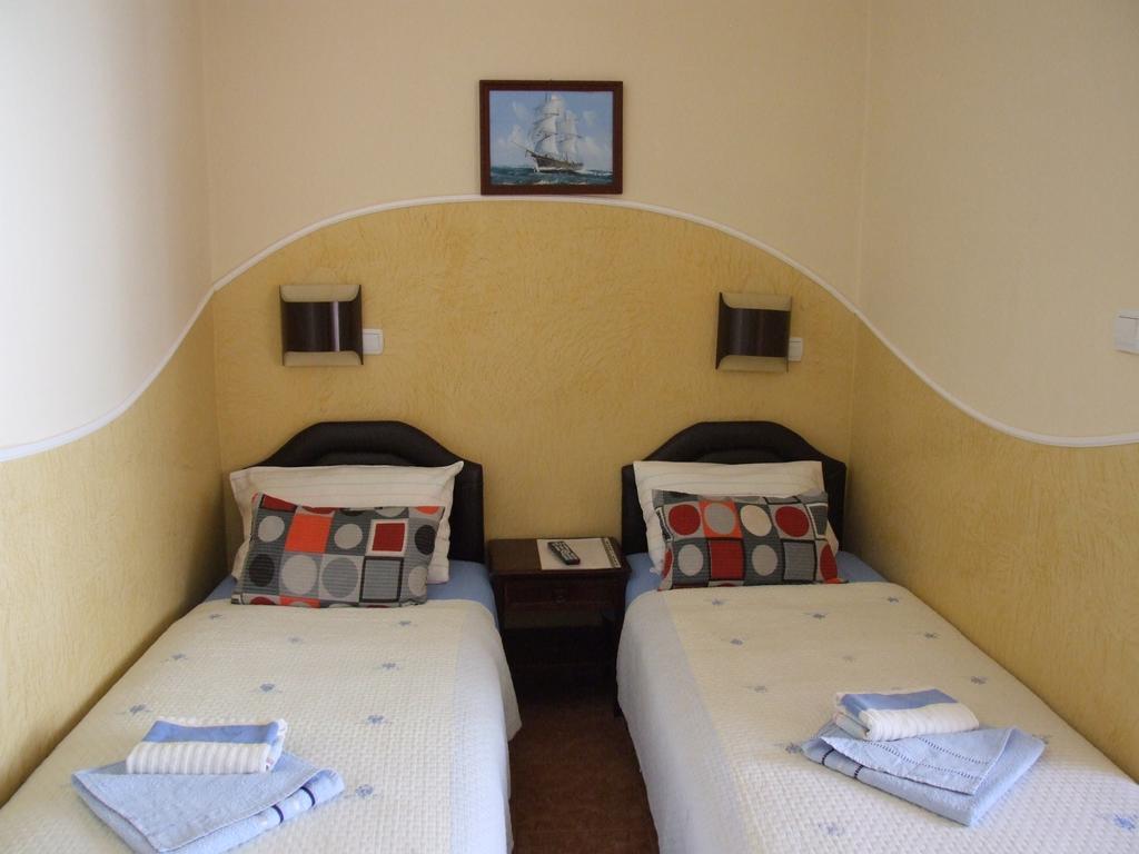 Відпочинок в готелі Pod Lozom Петровац Чорногорія