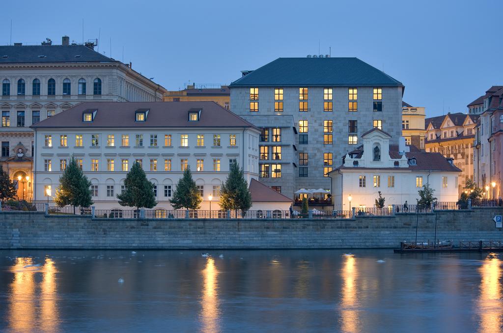 Туры в отель Four Seasons Hotel Praha Прага