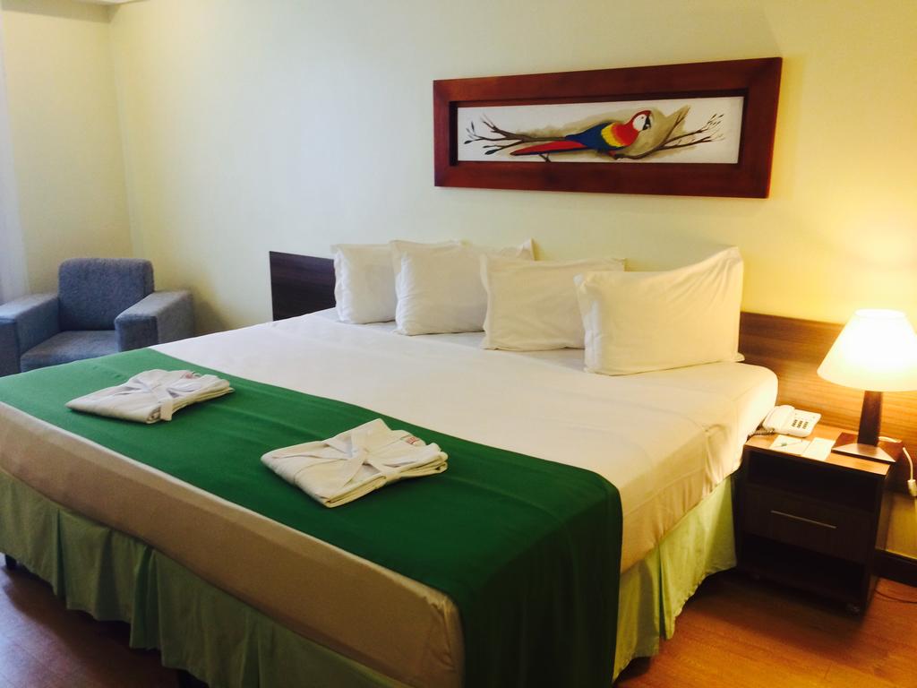 Цены в отеле Tropical Manaus