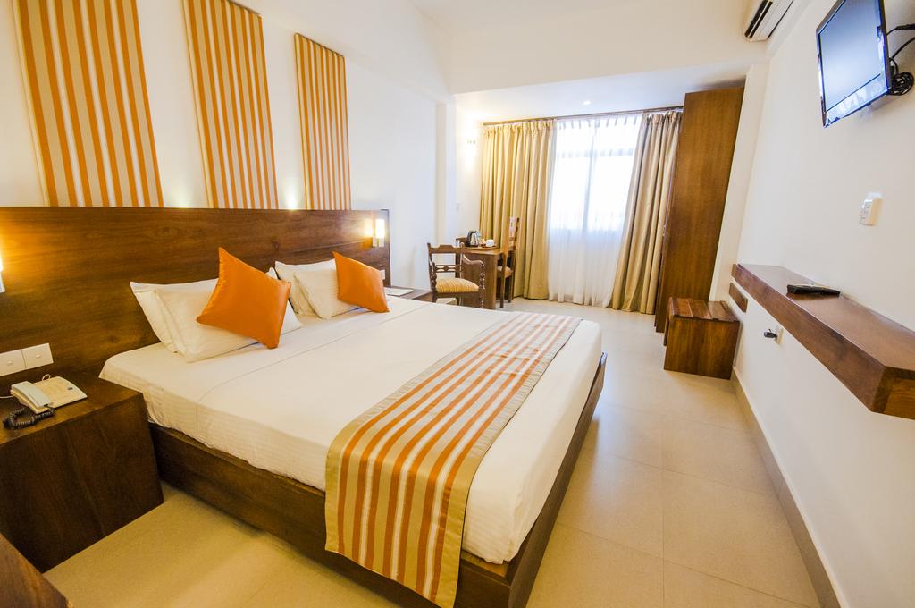 Camelot Beach Hotel Sri Lanka ceny