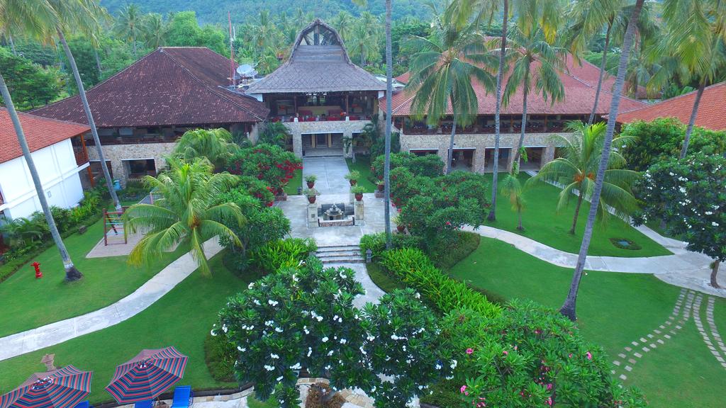 Holiday Resort Lombok, tourists photos