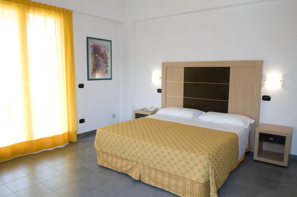 Гарячі тури в готель Voi Baia Di Tindari Resort Регіон Мессіна Італія