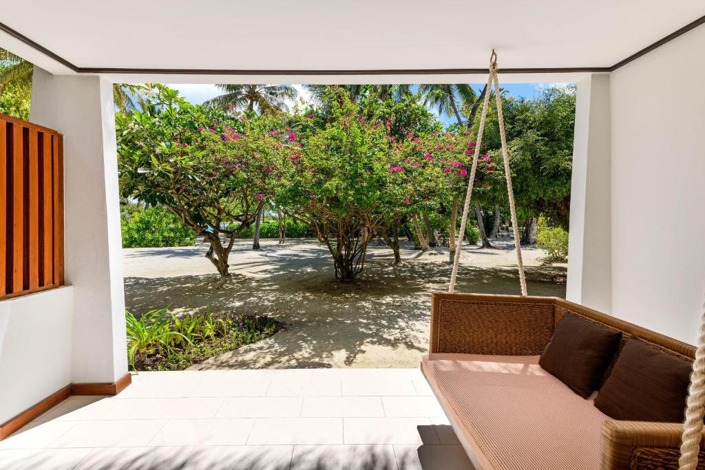 Отдых в отеле Sheraton Maldives Full Moon Resorts & Spa Северный Мале Атолл Мальдивы