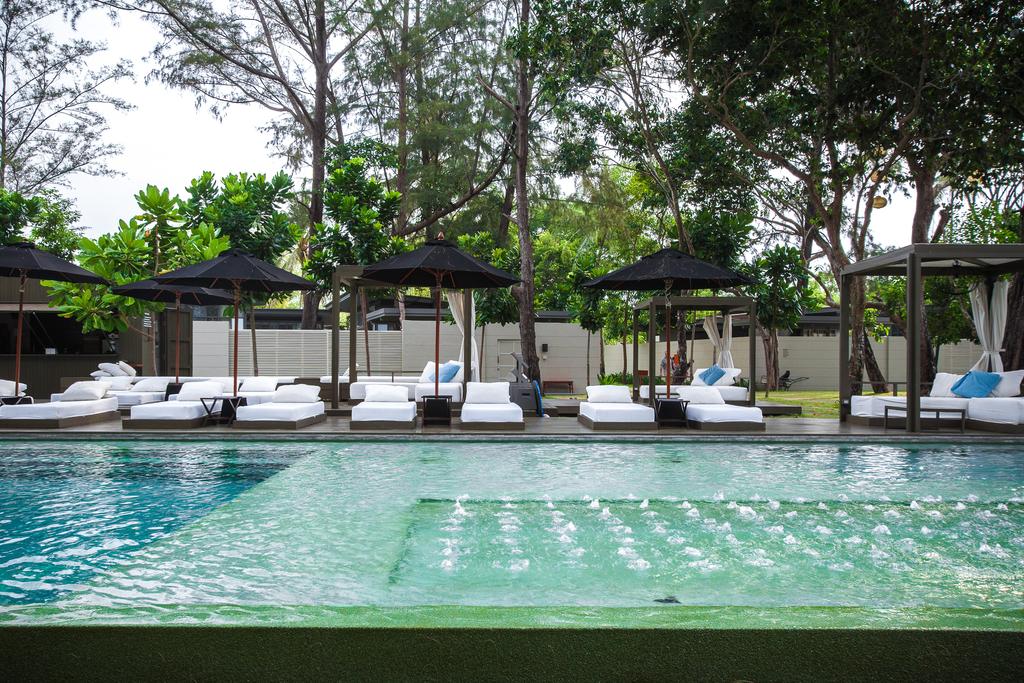 Цены в отеле Sala Phuket Resort