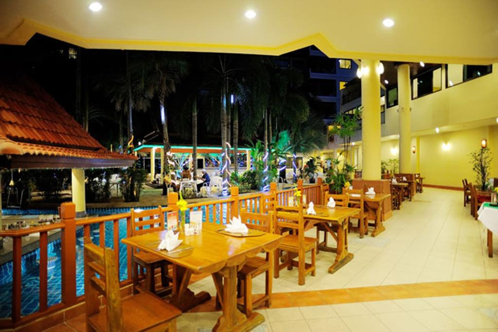 Отель, Baumanburi Hotel