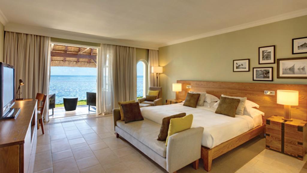 Tours to the hotel Outrigger Mauritius Resort & Spa