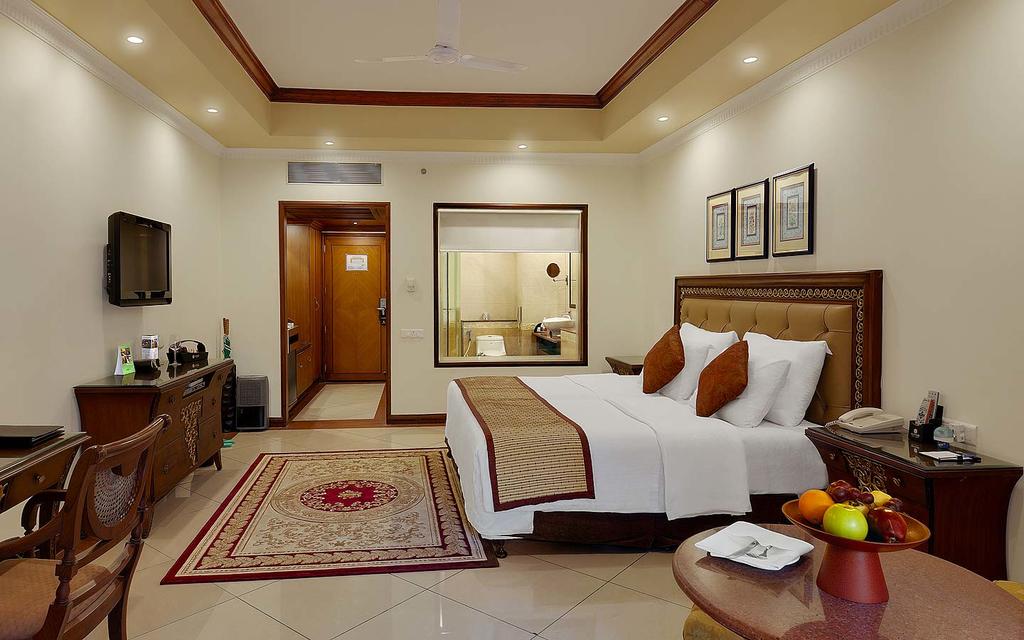 Відпочинок в готелі Mayfair Lagoon Бхубанешвар