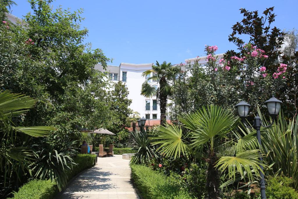 Відгуки гостей готелю Rogner Hotel Tirana