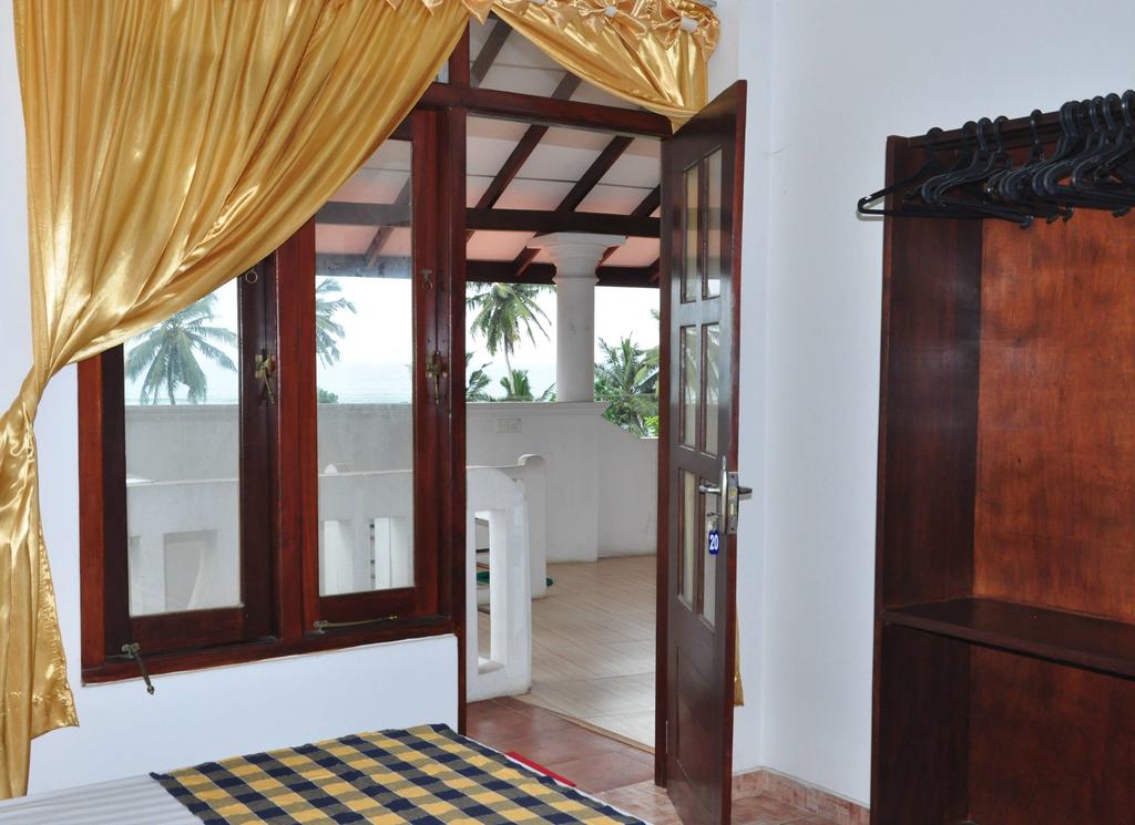 Туры в отель Resort Deepika Мирисса Шри-Ланка