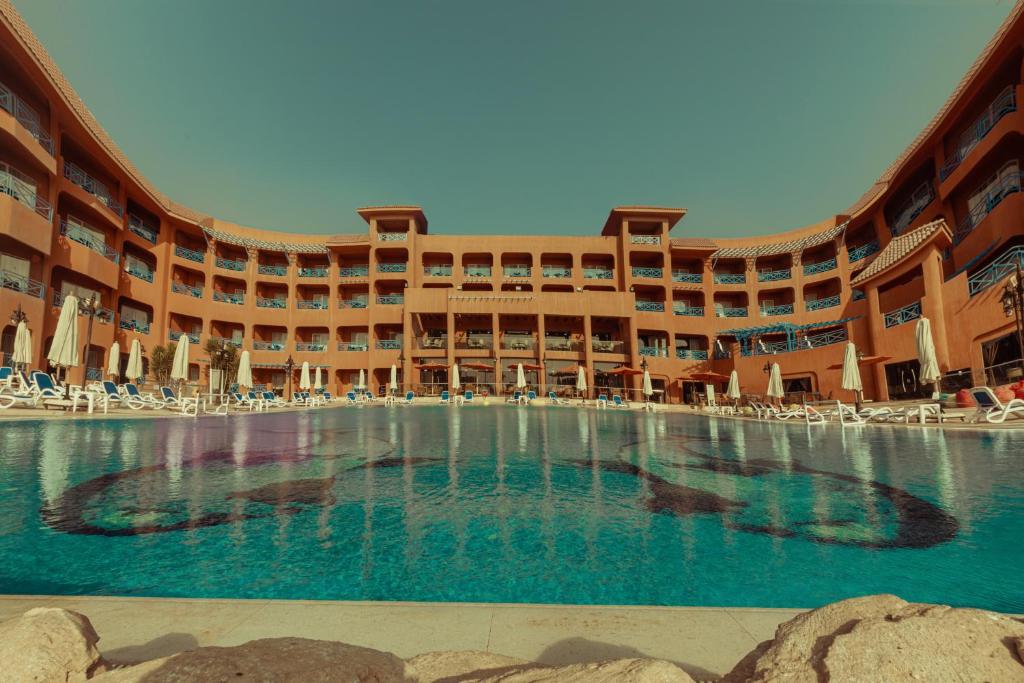 Горящие туры в отель Cancun Sokhna Resort & Villas Айн Сохна Египет