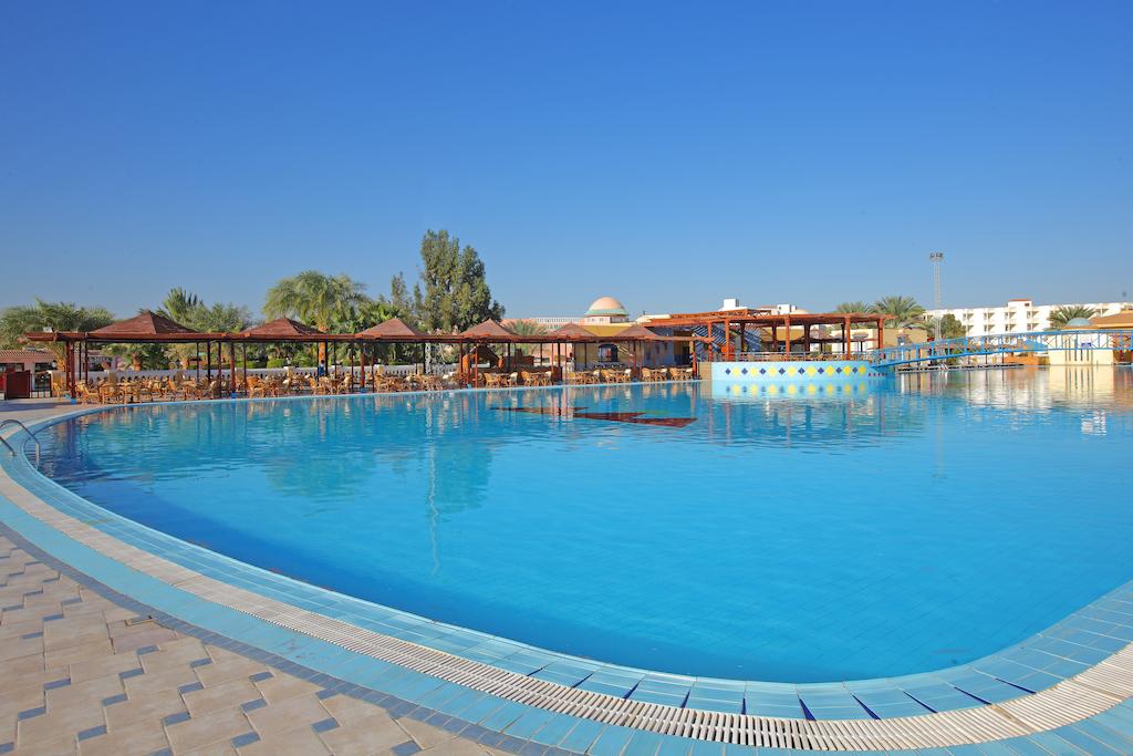Golden 5 Diamond Resort, Hurghada prices