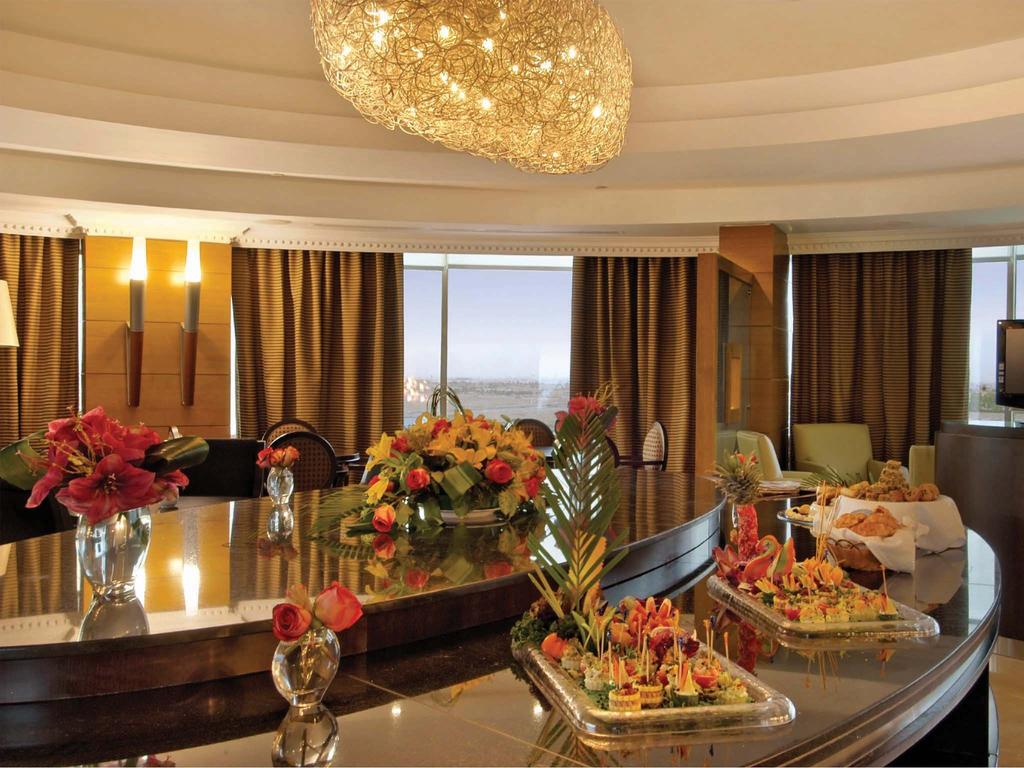 Reviews of tourists Millennium Hotel Doha