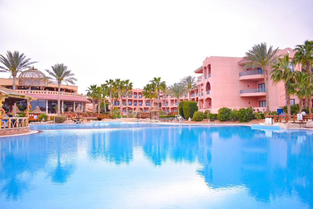 Parrotel Aqua Park Resort (ex. Park Inn) Єгипет ціни