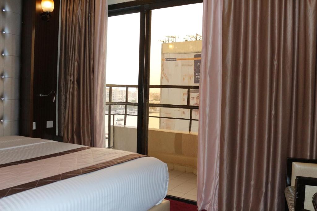 Recenzje turystów, Al Khaleej Grand Hotel