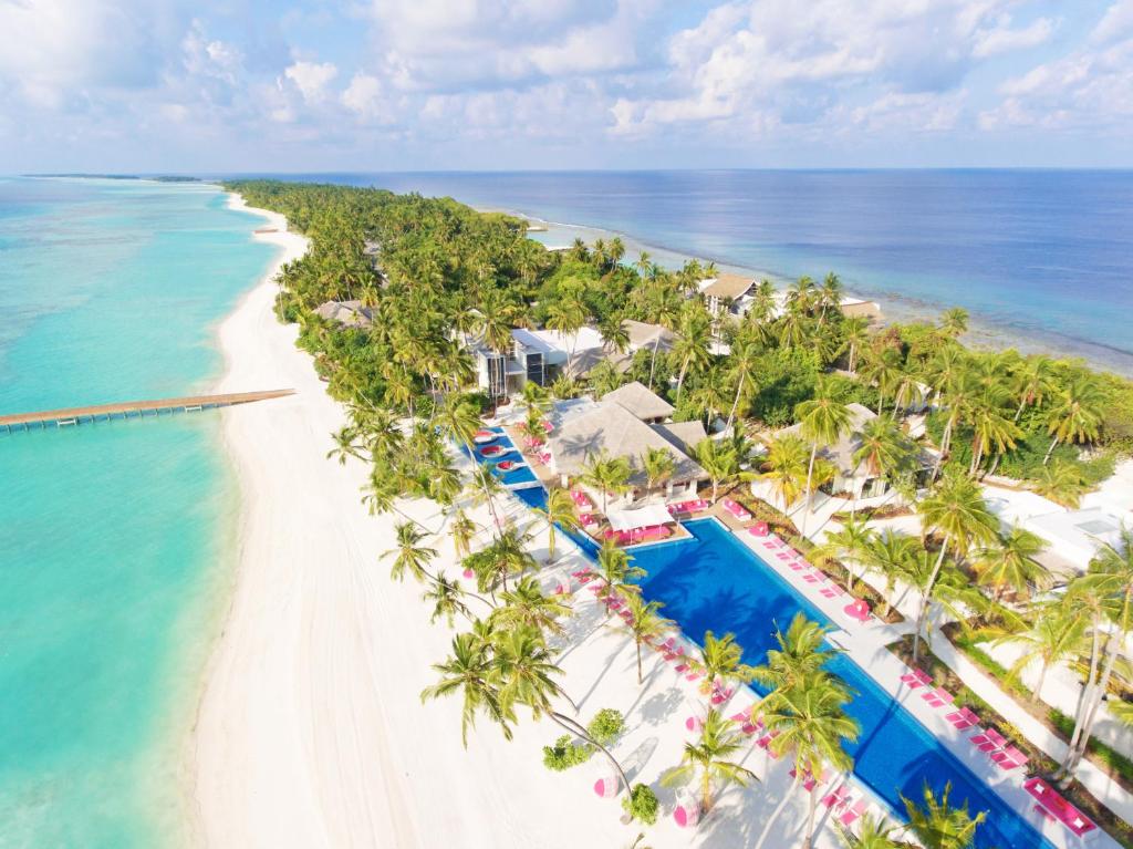 Горящие туры в отель Kandima Maldives