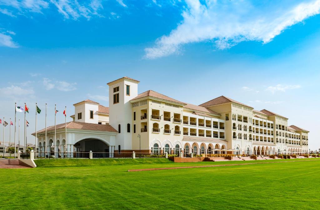 Туры в отель Al Habtoor Polo Resort (ex. The St Regis Al Habtoor Polo) Дубай (город)