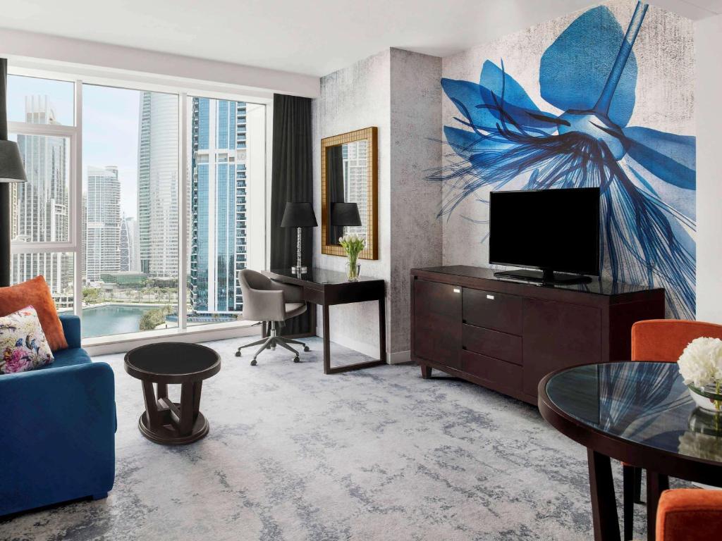 Готель, ОАЕ, Дубай (пляжні готелі), Movenpick Hotel Jumeirah Lakes Towers