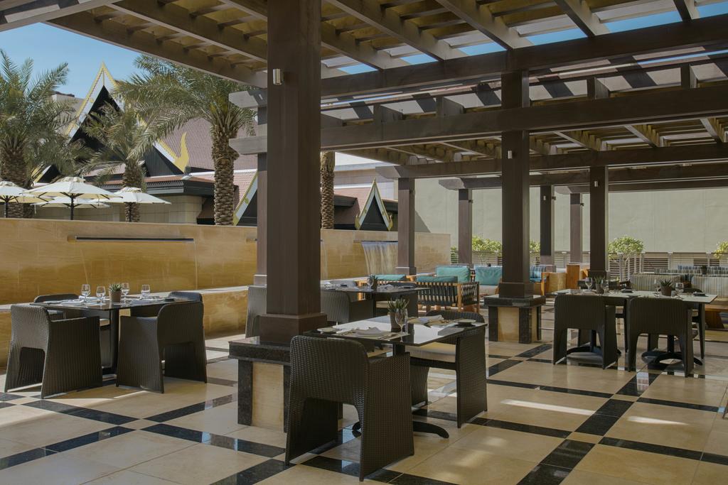 The Westin Doha Hotel & Spa фото туристов