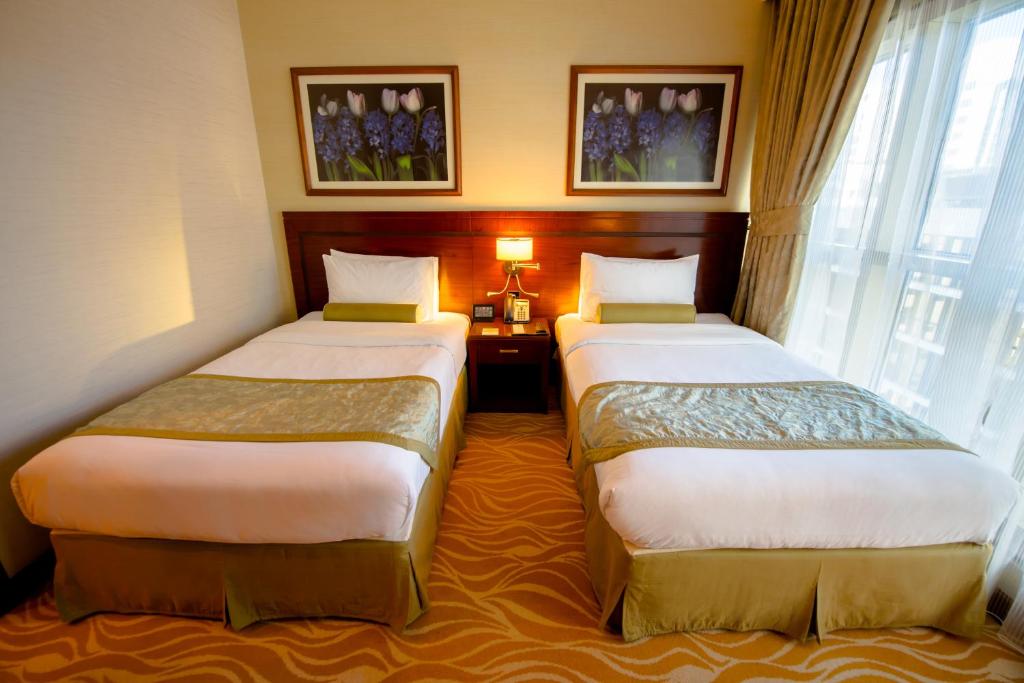 Горящие туры в отель Grand Mercure Abu Dhabi