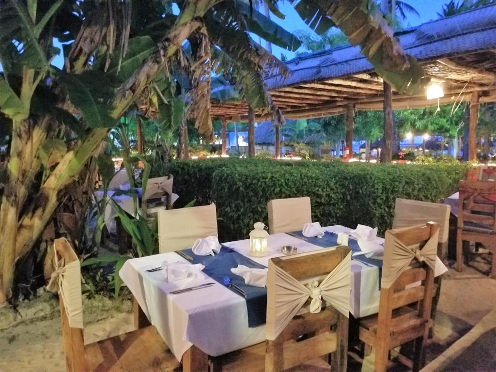 Горящие туры в отель Zanzibar Bay Resort Уроа