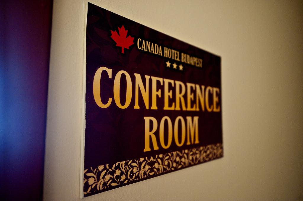 Canada Hotel, photo