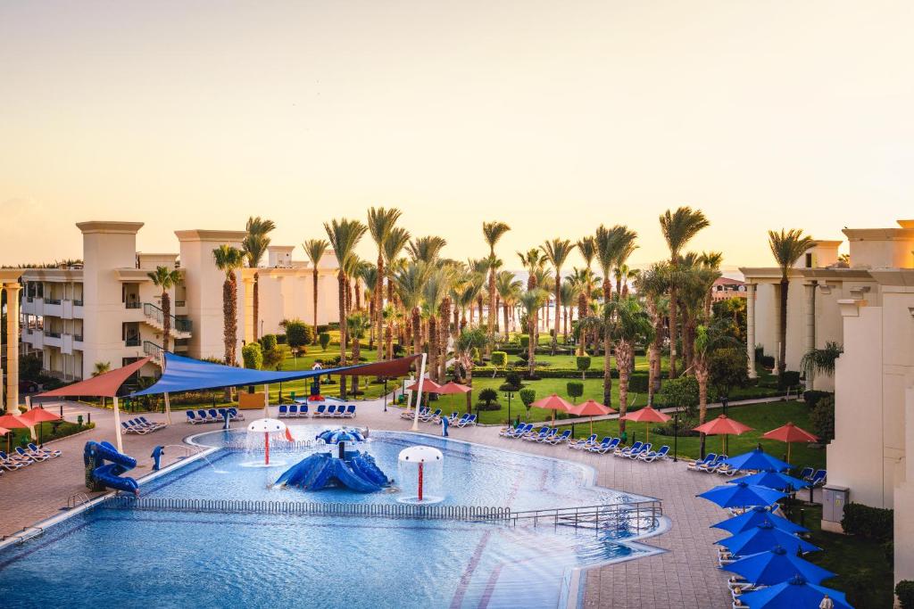 Ціни в готелі Swiss Inn Resort Hurghada (ex. Hilton Resort Hurghada)
