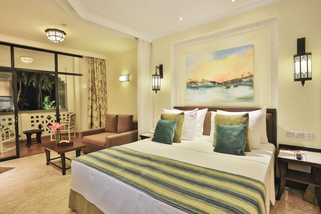 Туры в отель Sarova Whitesands Beach Resort Момбаса Кения