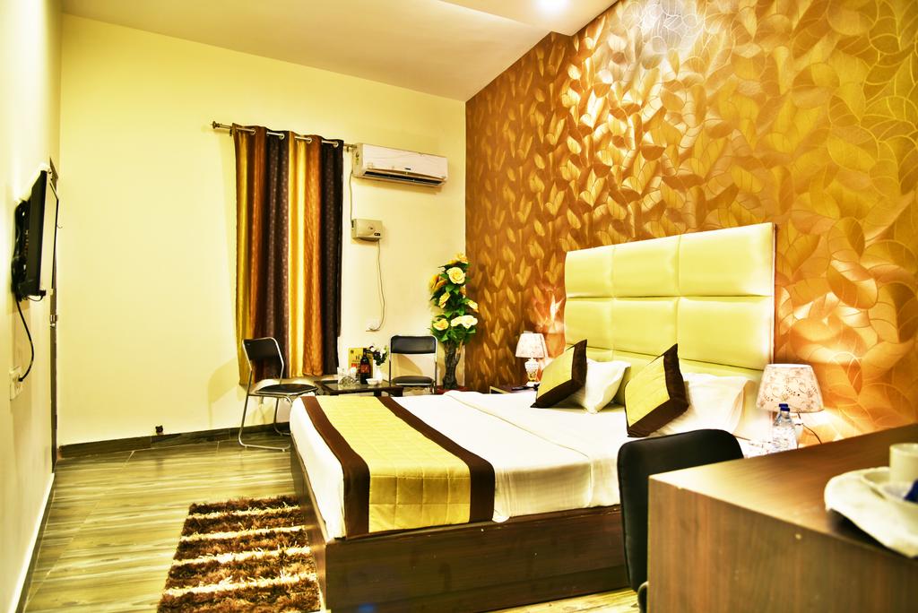 Горящие туры в отель Clarks Inn Amritsar Амритсар