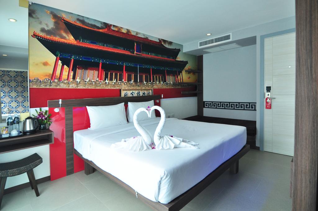 Горящие туры в отель The Aim Patong Hotel