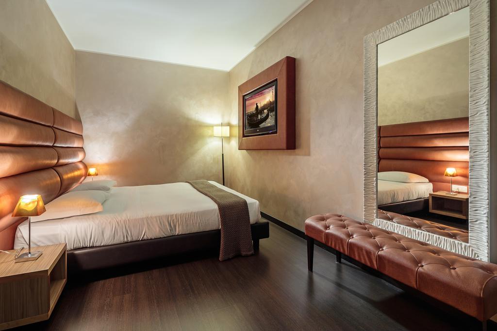 Венецианская Ривьера Base Hotel To Work цены