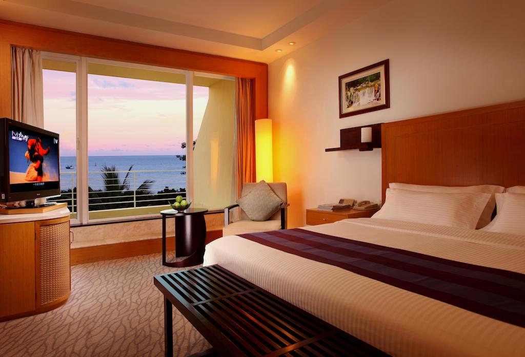 Days Hotel & Suites Sanya Resort (ex. Wanjia Hotel Sanya Resort), Sanya ceny