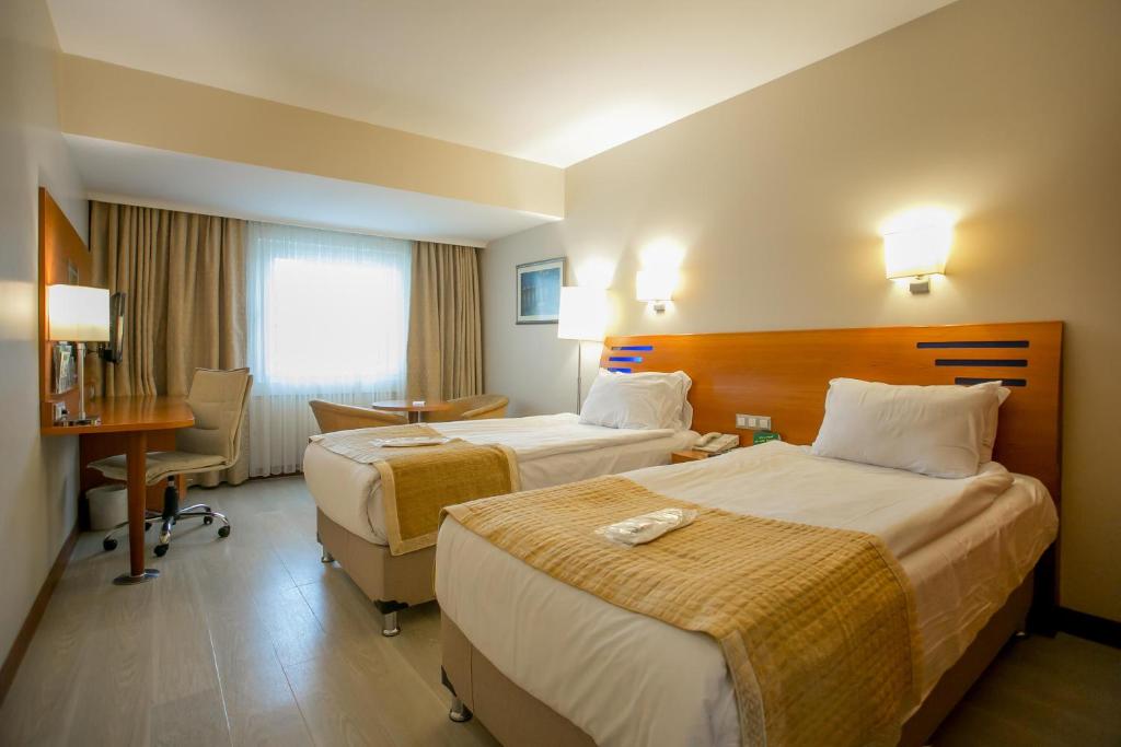 Holiday Inn Istanbul City, an Ihg Hotel фото и отзывы