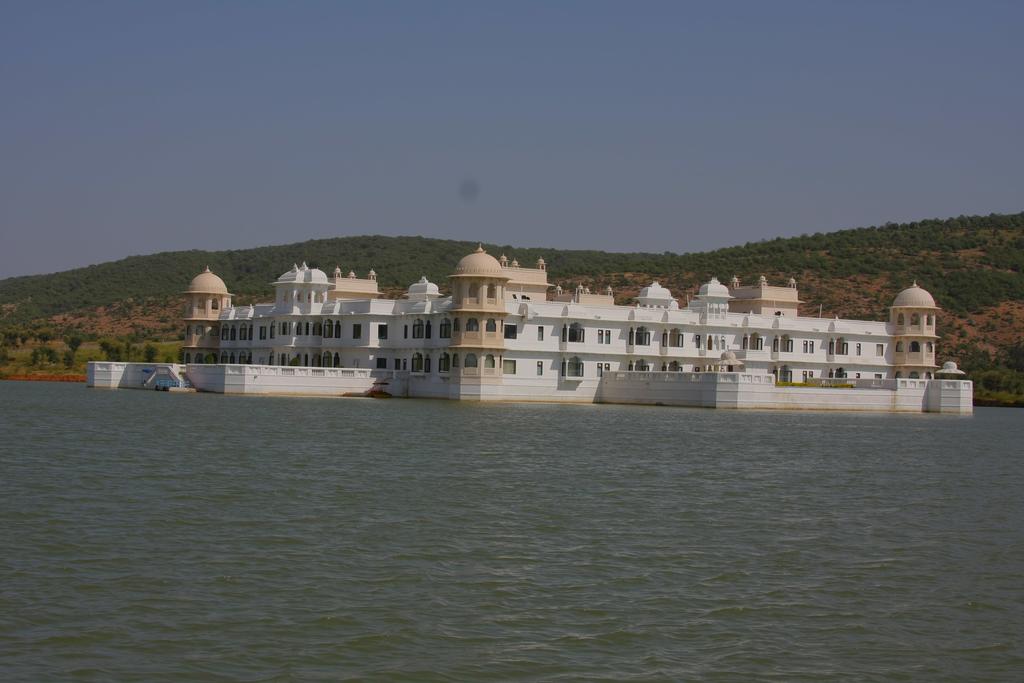 Отзывы туристов Lake Palace Nahargarh