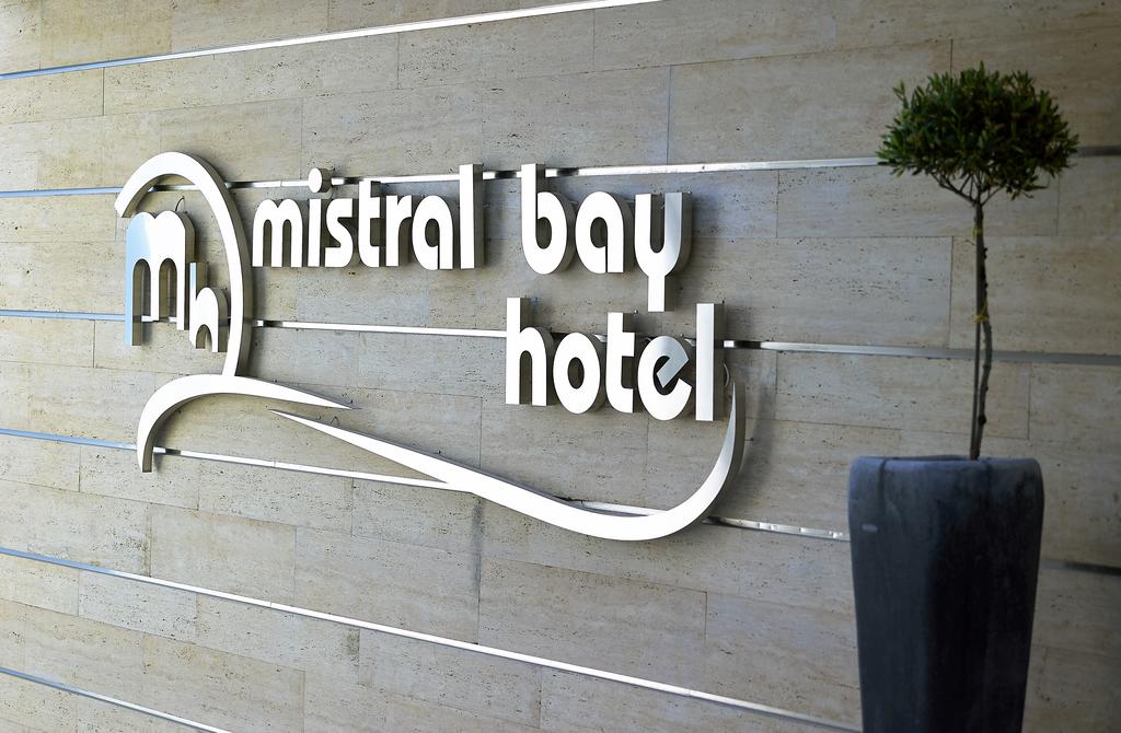 Mistral Bay Hotel, фото