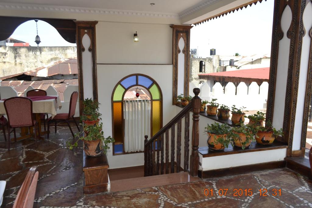 Горящие туры в отель Al-Minar Hotel Стоун Таун Танзания