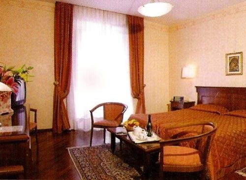 Відпочинок в готелі Torino Rome