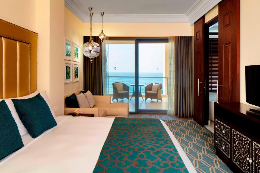 Горящие туры в отель Ajman Saray, A Luxury Collection Resort Аджман ОАЭ