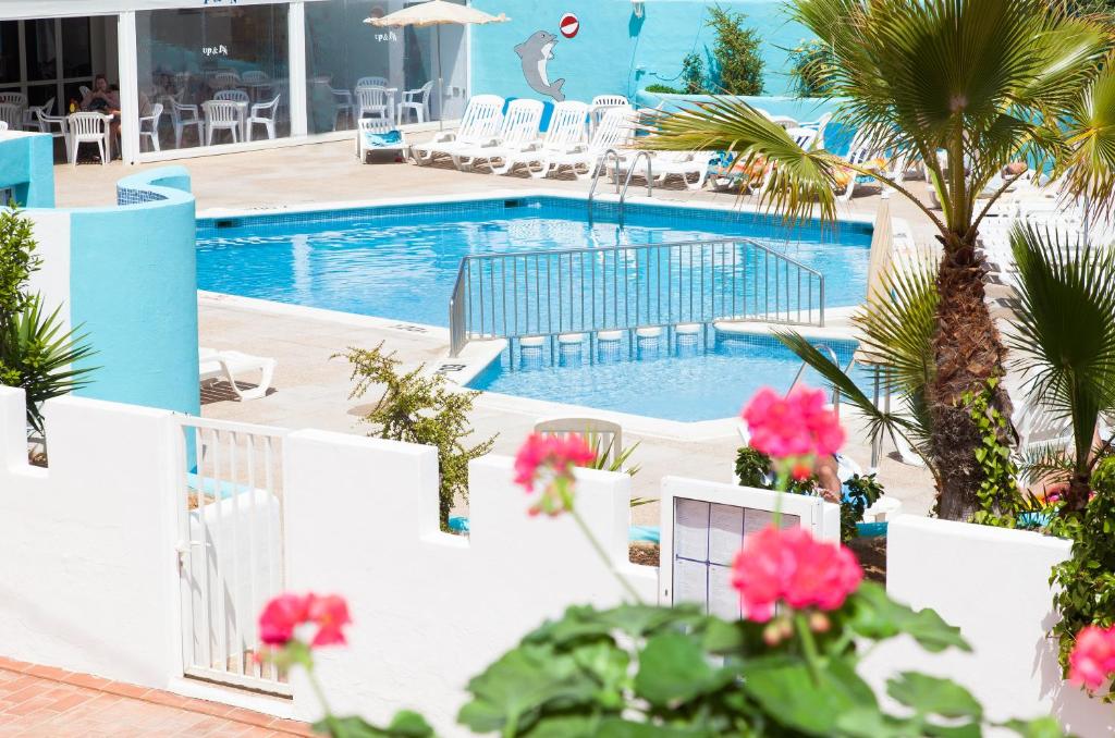 Горящие туры в отель Oasis Sa Tanca Apartamentos  Ибица (остров) Испания