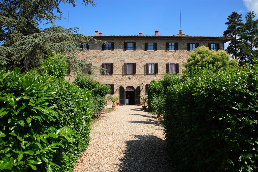Отдых в отеле Fattoria Castelvecchi (ex. Borgo Di Castelvecchi Residenza D'Epoca) Сиена