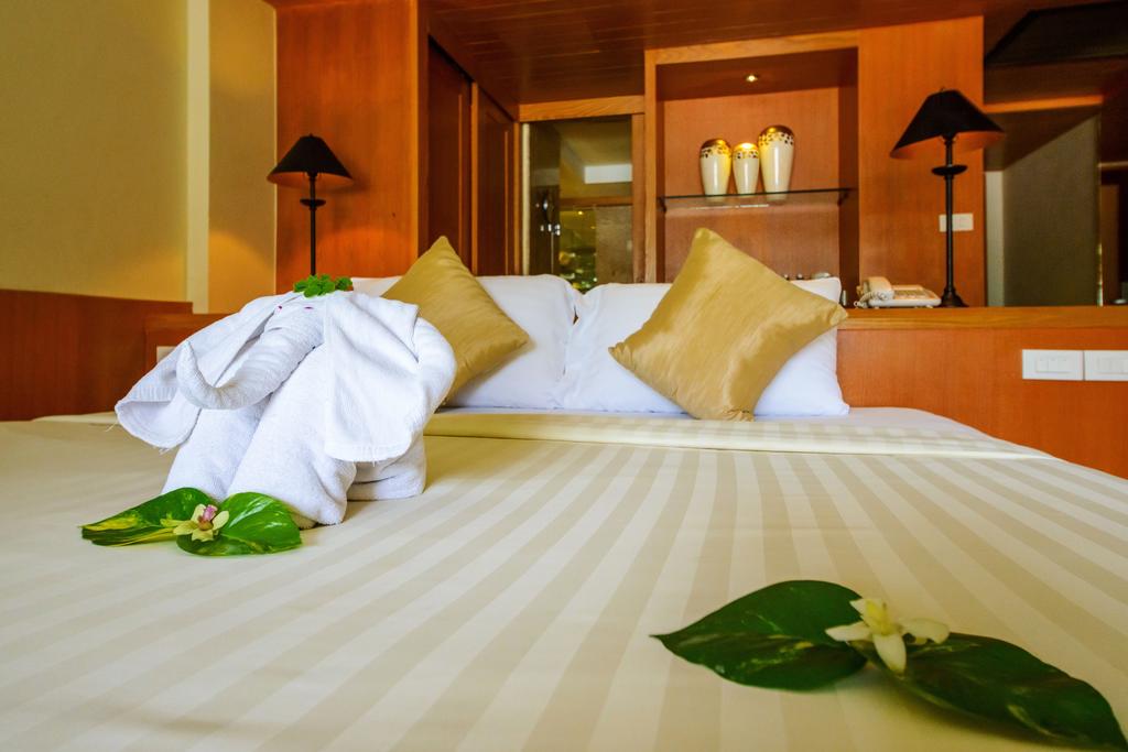 Тури в готель Sea View Patong Hotel Патонг