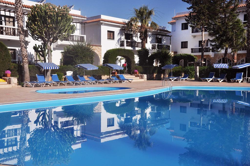 Wakacje hotelowe Lysithea Hotel Apartments Larnaka Cypr