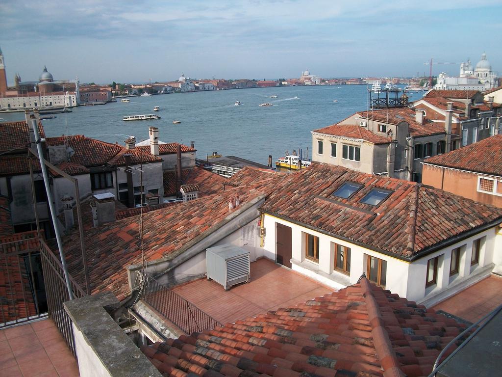 Bed & Venice - Casa Per Ferie La Pieta, Венеция, фотографии туров