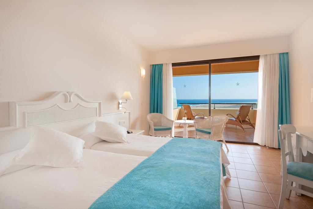 Горящие туры в отель Iberostar Playa Gaviotas
