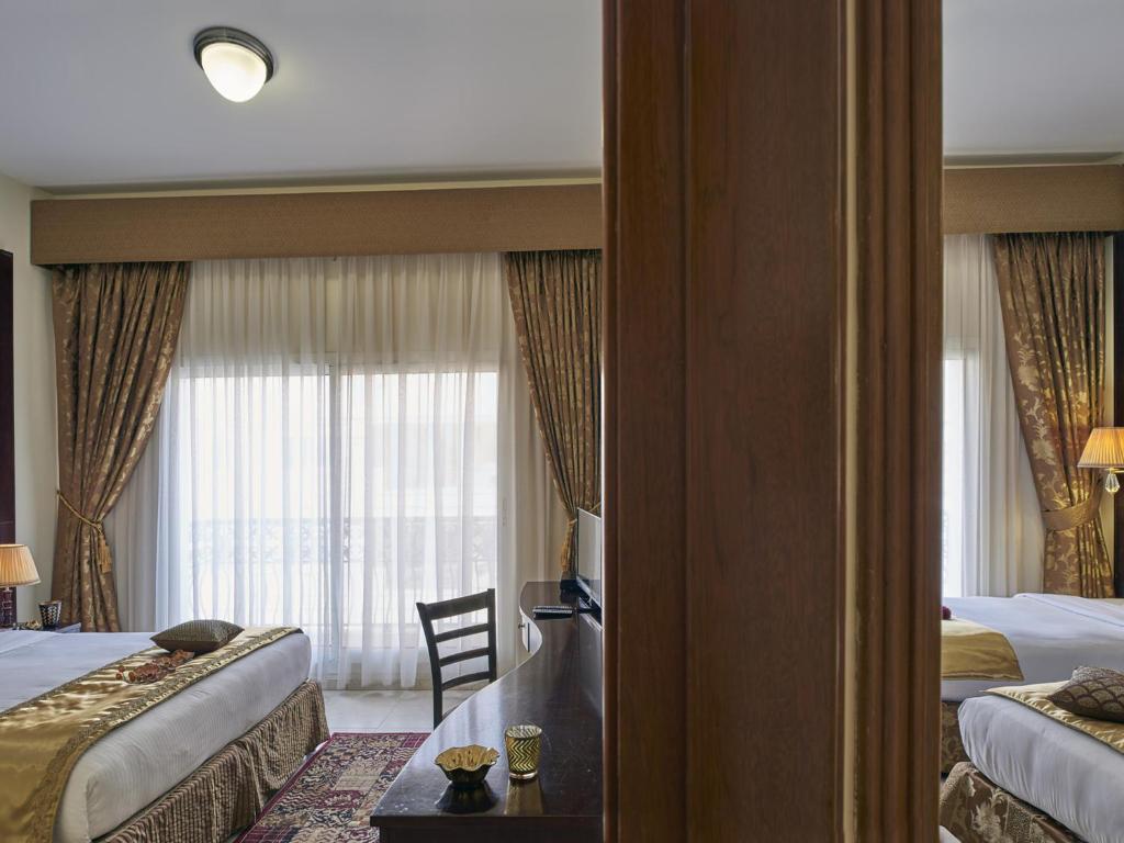 Arabian Dreams Hotel Apartments, Дубай (город)