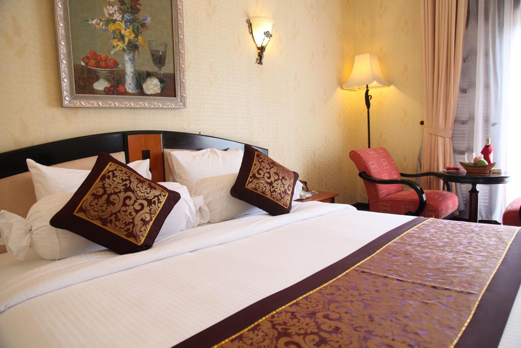 Відпочинок в готелі Tuan Chau Holiday Villa Халонг В'єтнам