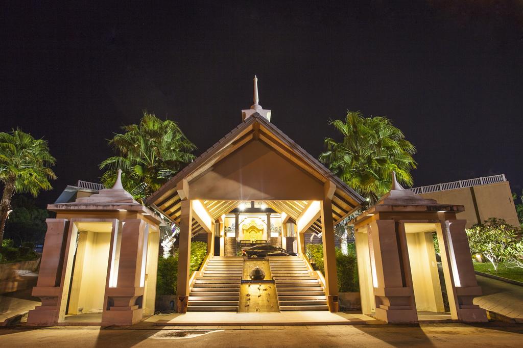 Туры в отель Rawai Palm Beach Resort Пхукет