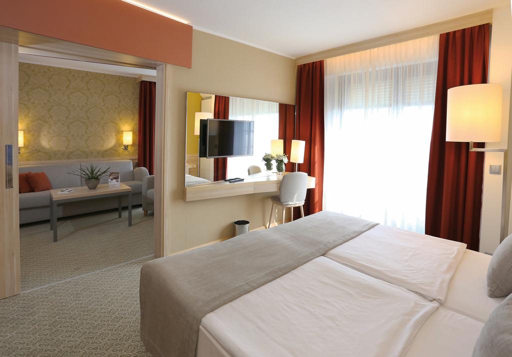 Hotel, 4, Danubius Health Spa Resort Aqua